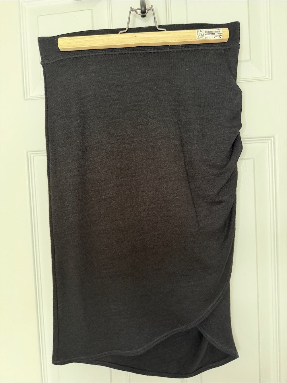 Wilfred Asymmetrical Black Midi Skirt